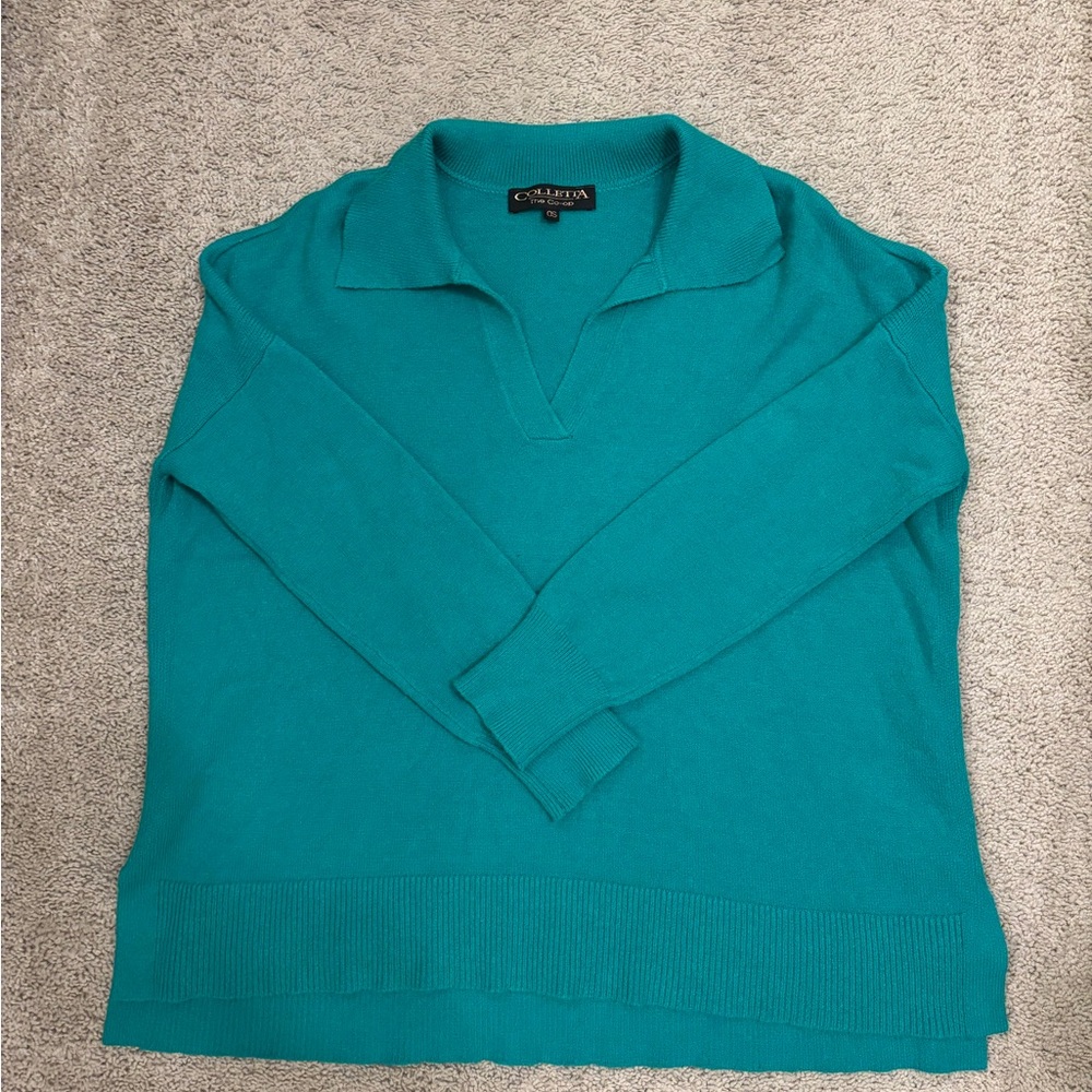 Colletta Women's V-Neck Green Sweater